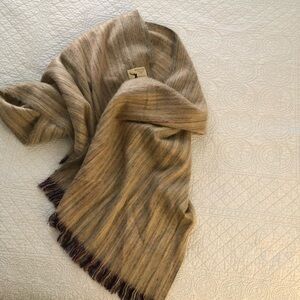 Hand made alpaca scarf/shawl.Highlander Trading Company.